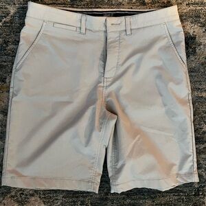 Men’s Nashville Predators Johnnie-O Golf Shorts Size 32 White/Cream NHL